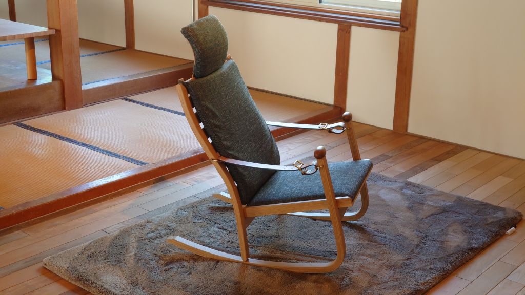 大阪克彦氏デザイン「ソリ ロッカー」